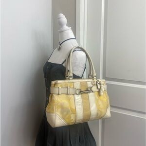Coach yellow Hampton purse ✨